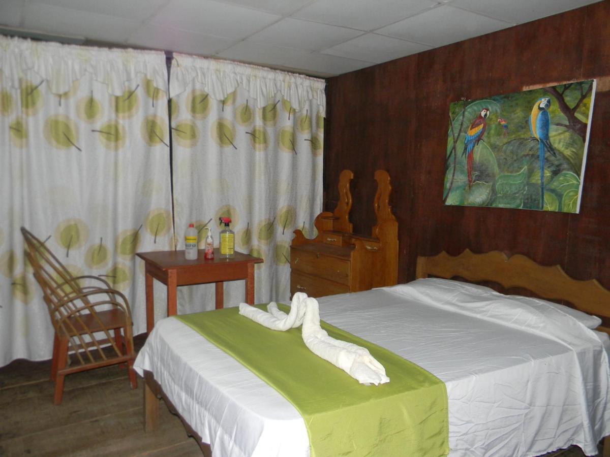 Jacamar Lodge Expeditions Икитос Экстерьер фото
