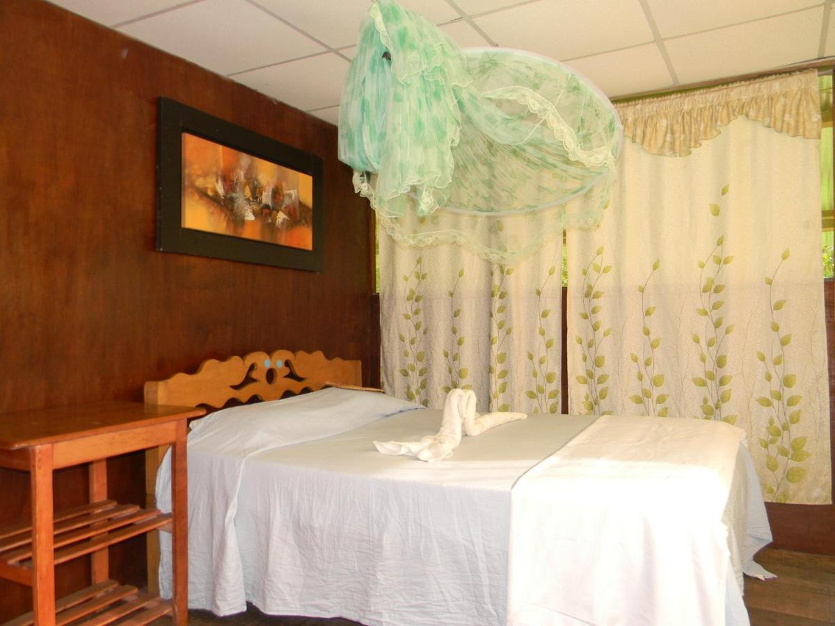Jacamar Lodge Expeditions Икитос Экстерьер фото